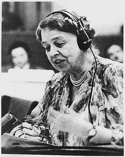 Eleanor_Roosevelt_at_United_Nations2