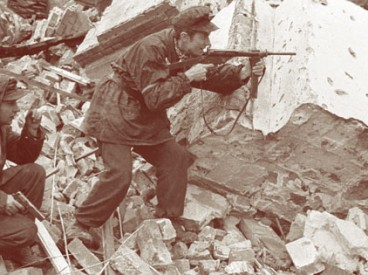 Members of the Polish underground in battle.