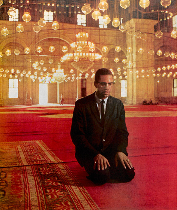 Malcom X Prays