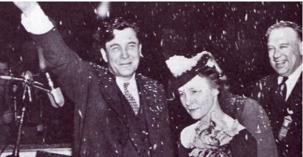 endell Wilkie and his wife at Philadelphia in 1940.