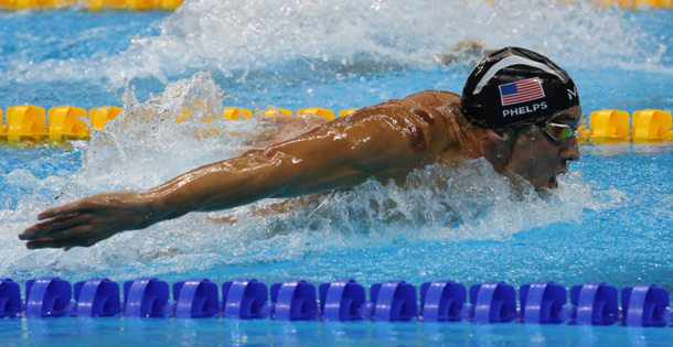 Michael Phelps swimming