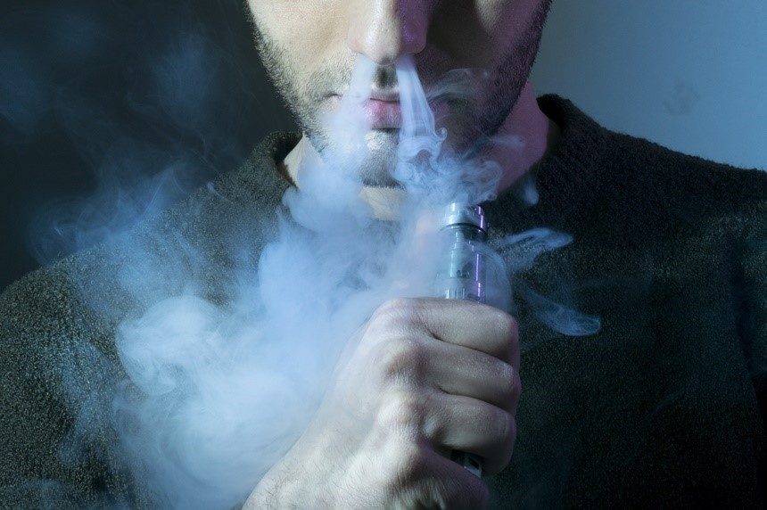 Man smoking an e-cigarrette