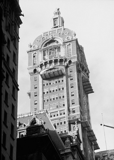 Street-view photograph of the tower at the former Singer Building in downtown Manhattan.