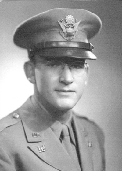 Portrait of World War II American soldier, Lieutenant Paul Swank, in uniform.