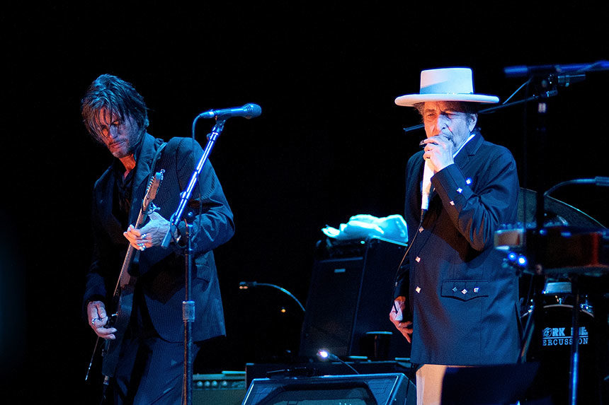 Bob Dylan performing