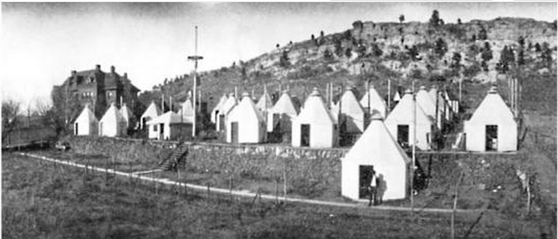 Panoramic photograph of the Nordach Sanatorium in Austin Bluffs, Colorado, taken in 1906