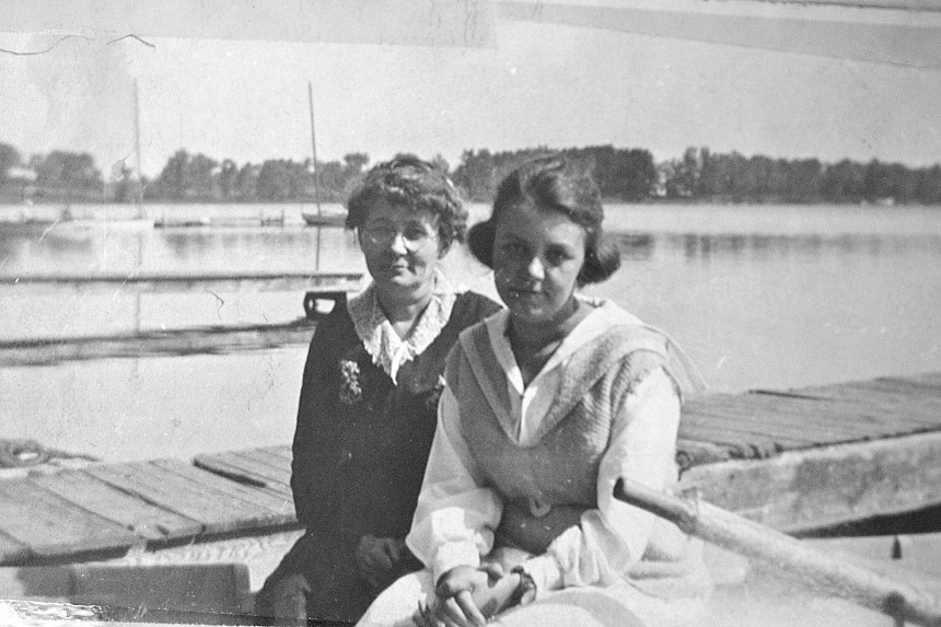 Val Lauder's Grandmother and mother