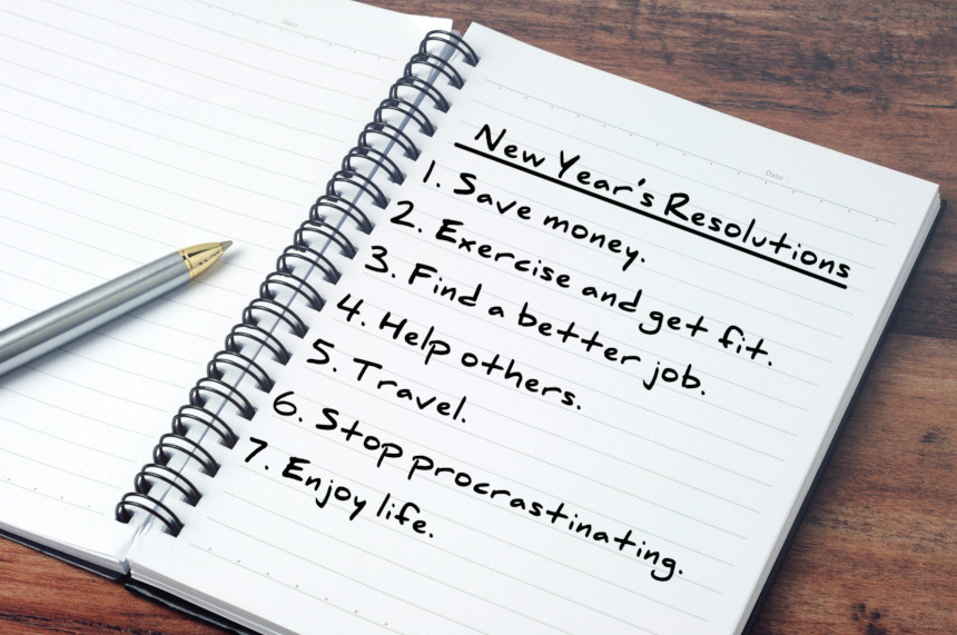 Notepad with New Year's resolutions written down