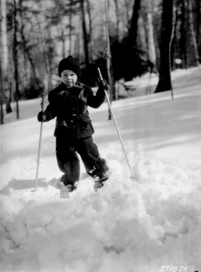 A child on skis