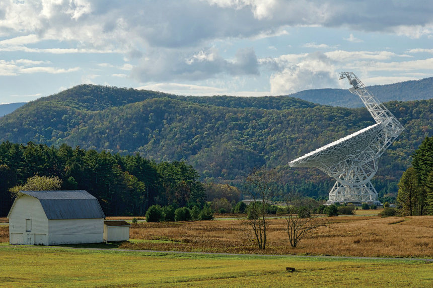 Satellite dish at the Green Bank Observatory in West Virginia