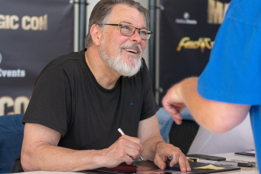 Jonathan Frakes