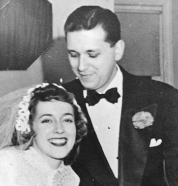 Beurt married wife Corey Synhorst on February 4, 1950.