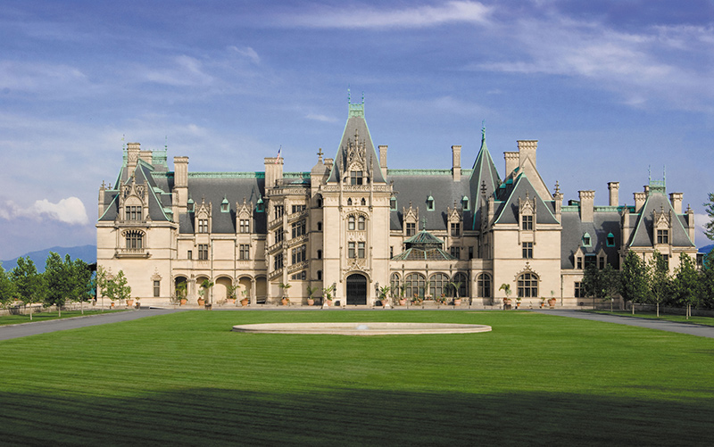 The front facade of the Biltmore House