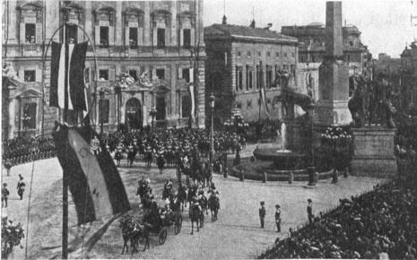 <em>Italian troops parading in Rome.</em> June 20, 1914 © SEPS