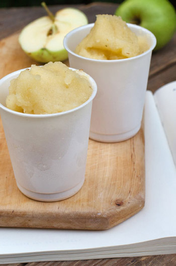 2 cups of apple sorbet and half apple