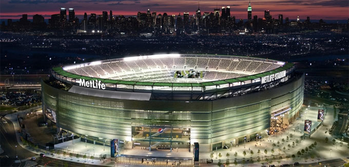 MetLife Stadium has seen plenty of snow leading up to the Super Bowl, but hundreds of workers have cleared snow and ice away for Sunday.