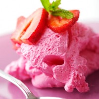 Strawberry Breakfast Mousse Creme