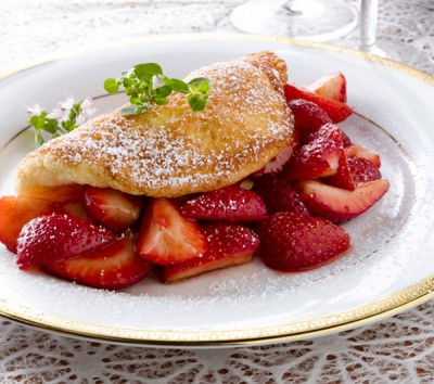 Souffle Omelet with Balsamic Stawberries